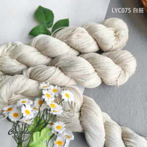 Cotton silk yarn C075 260m/100g.