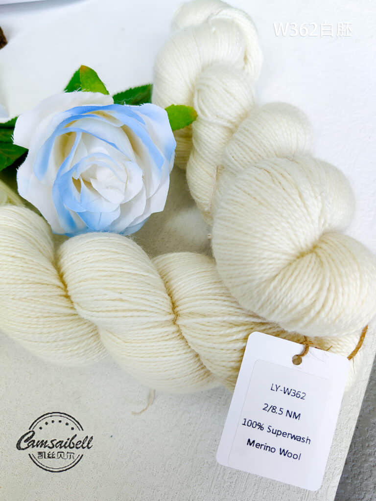 Fingergarn W362 425m/100g.